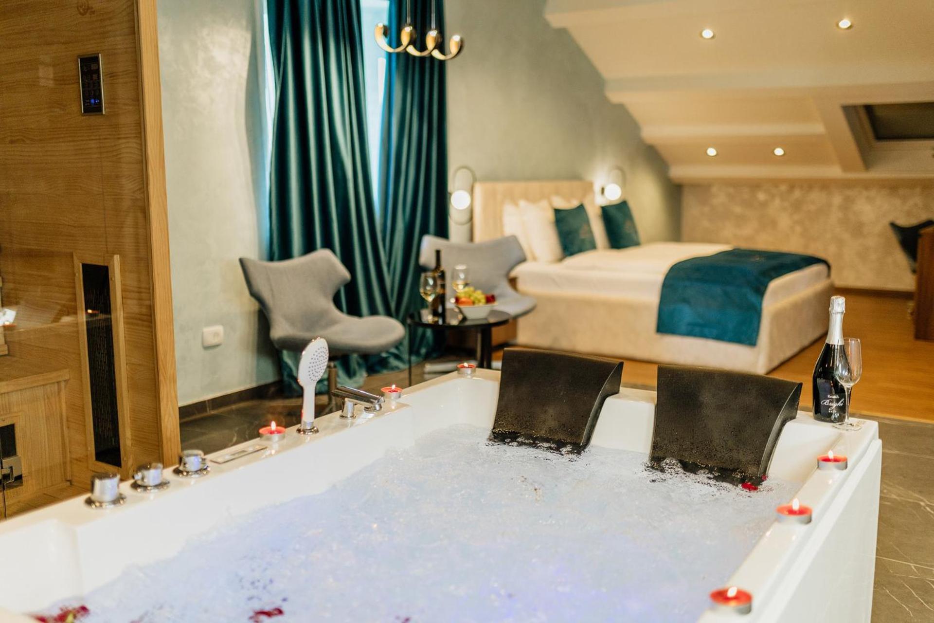 San Valentino Palace, Center Hotel Umag